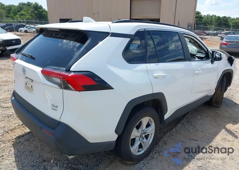 2021 Toyota Rav4 Xle z USA, uszkodzony, nr VIN 2T3P1RFVXMC243126